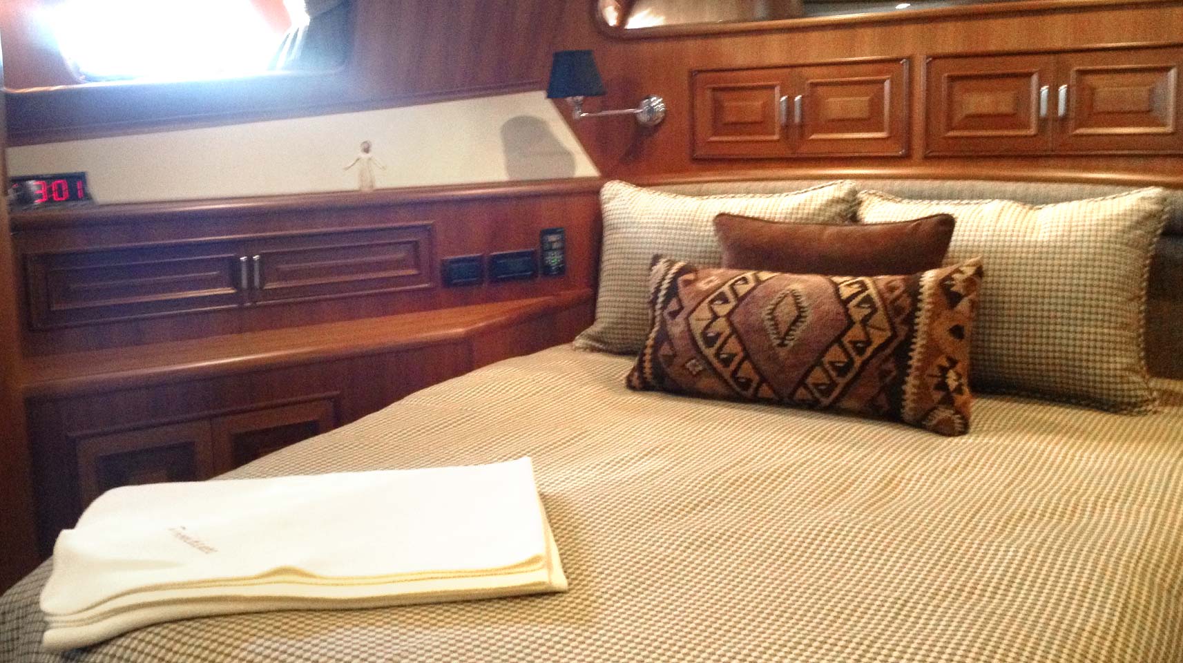 custom boat pillows